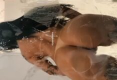 Vídeos da Jaiane Limma tomando banho