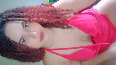 Vídeos de uma novinha gostosa fodendo a bucetinha com Vibrador