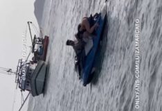 Luiza Marcato é flagrada fazendo sexo no jet ski