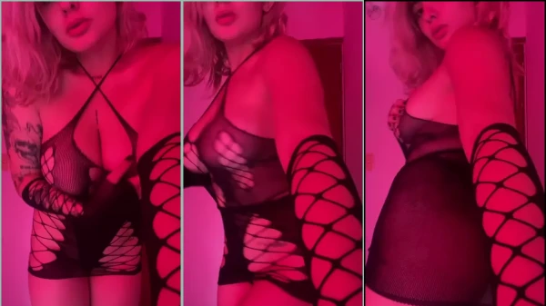 Abbie no OnlyFans, com os peitões se mexendo cheios de desejo!