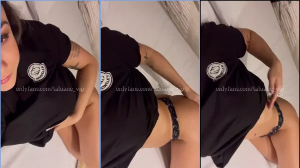 Taluane se exibindo em um vídeo quente, mostrando toda a bunda