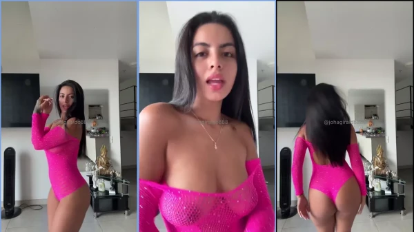 Joha Giraldo, com um corpão de dar água na boca, cheio de curvas e peitos firmes no palco do strip